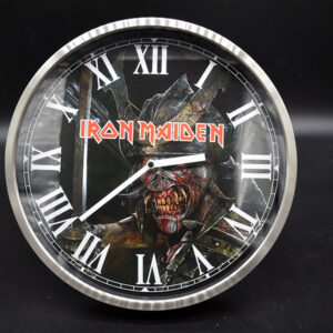 Iron maiden wandklok